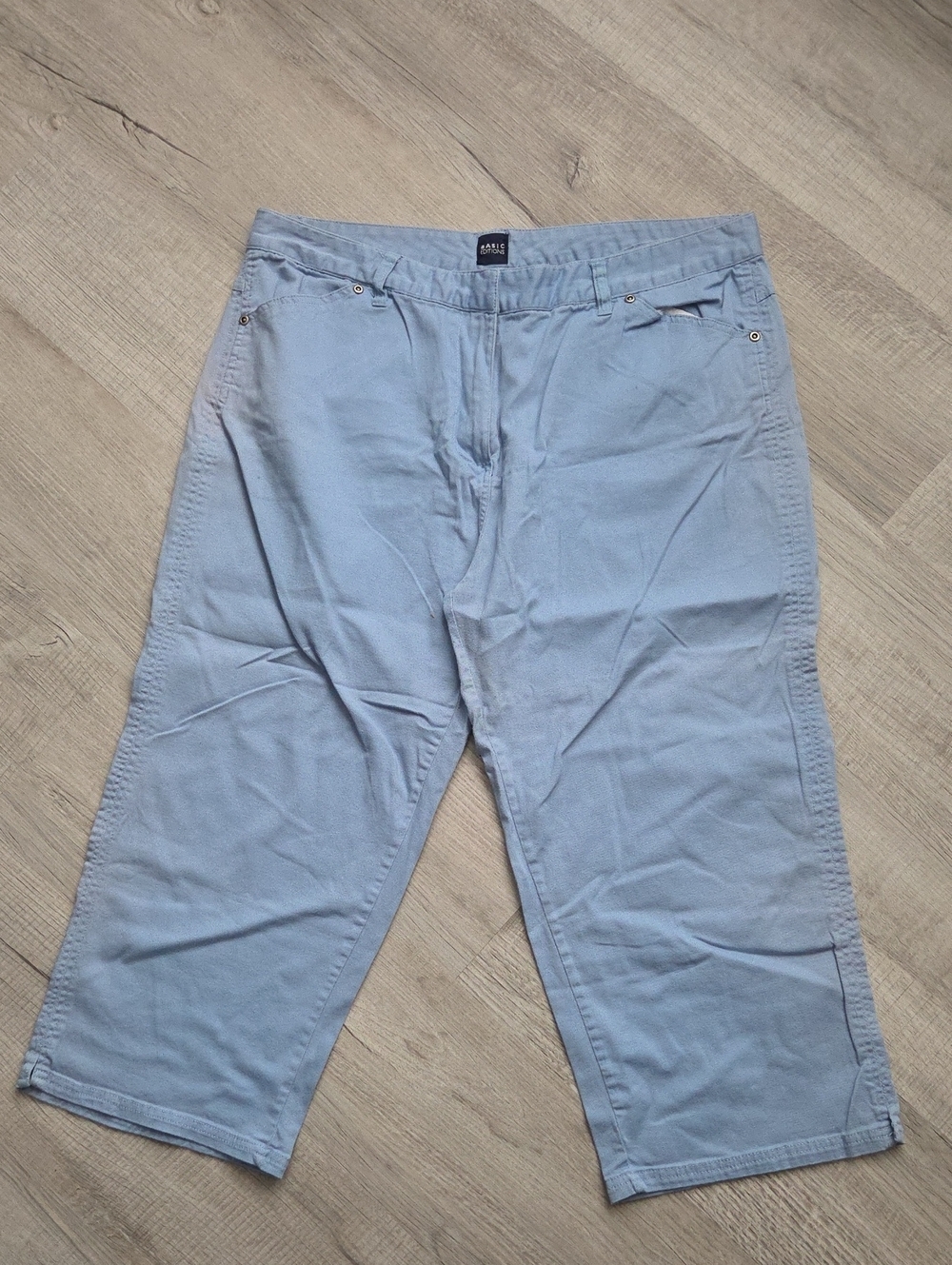 Basic Editions Light Blue Capri Pants Size 16